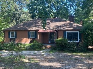 505 Thorngate Dr, Fayetteville, NC 28303