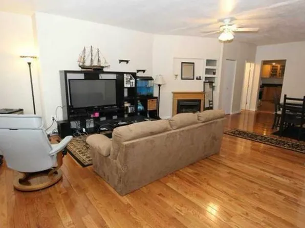 2822 Edwards Way, Pittsburgh, PA 15203