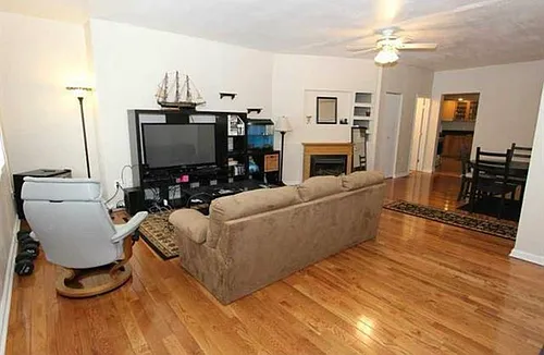 2826 Edwards Way Photo 1
