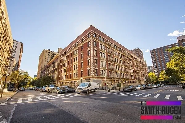 Rented by R New York | media 13