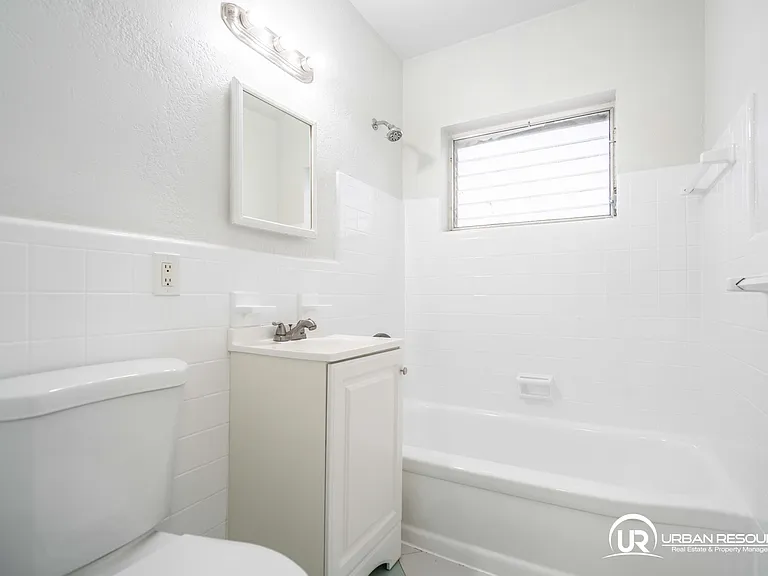 7640 Carlyle Ave #9B — Photo 17
