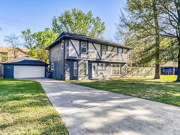 2nd image of 28943 Enchanted Dr