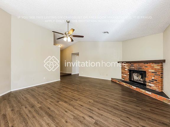 5th image of 3601 W Michelle Dr