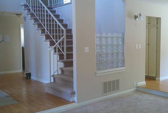Front entry/stair/LR