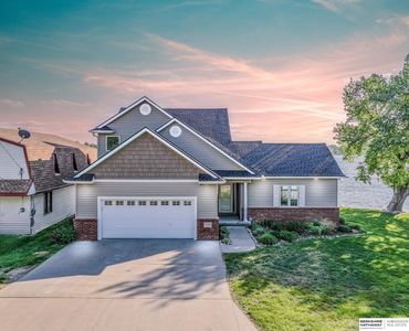 5220 Navajo St, Council Bluffs, IA, 51501