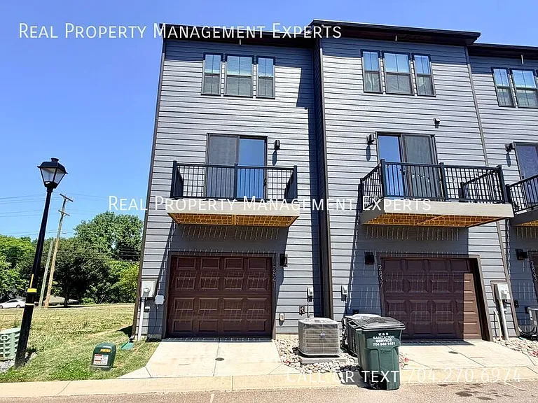 2841 Statesville Ave — Photo 20