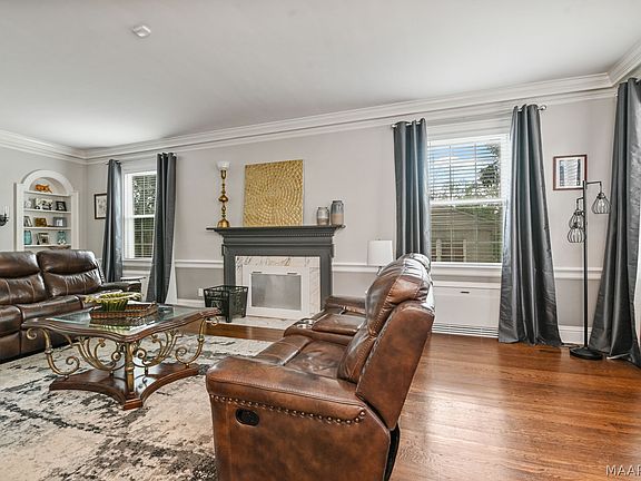 5th image of 1733 S Perry St