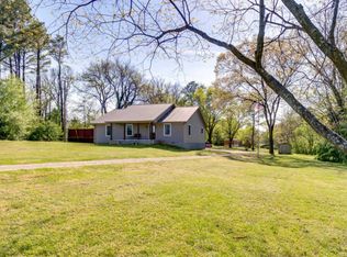 2686 Zion Rd, Columbia, TN 38401