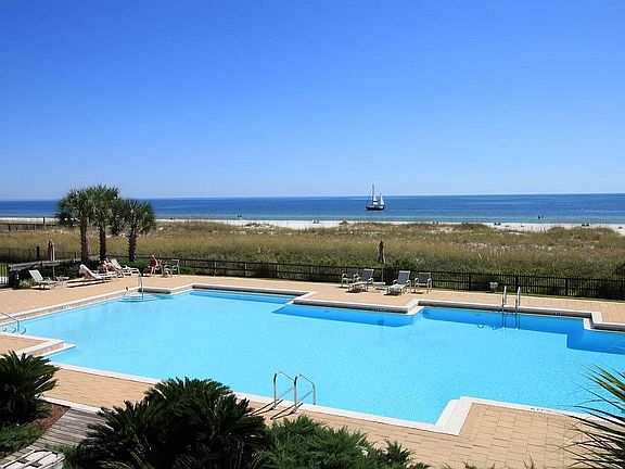 Oceanside pool