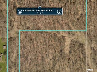 Cenfield St NE, Alliance, OH 44601