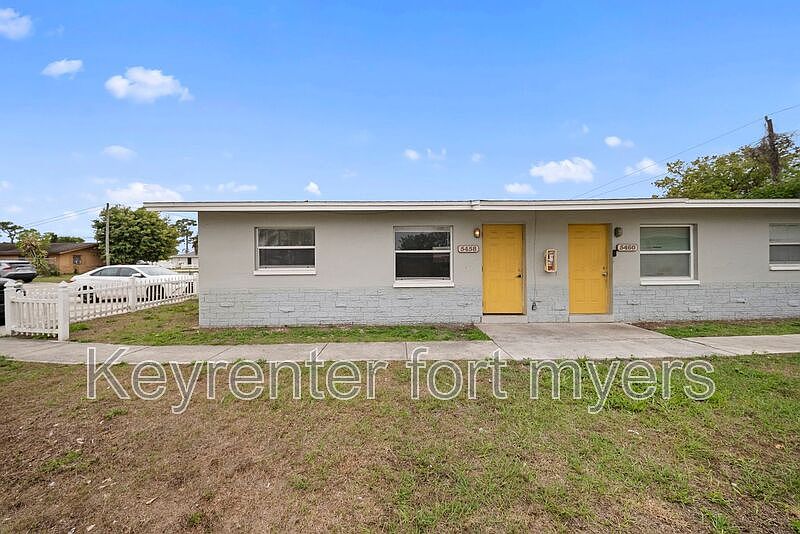1st image of 5458 5th Ave
