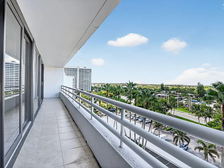 1500 S Ocean Blvd #704 — Photo 45