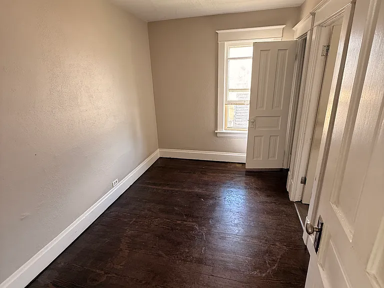 4513 20th Ave #2 — Photo 5