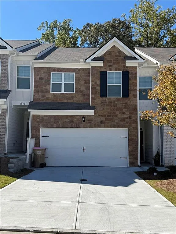 3 bed, 2.5 bath, 1934 sqft, $2,300 — Photo 1