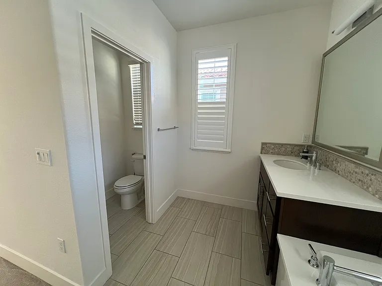 843 Barney Cmn — Photo 33