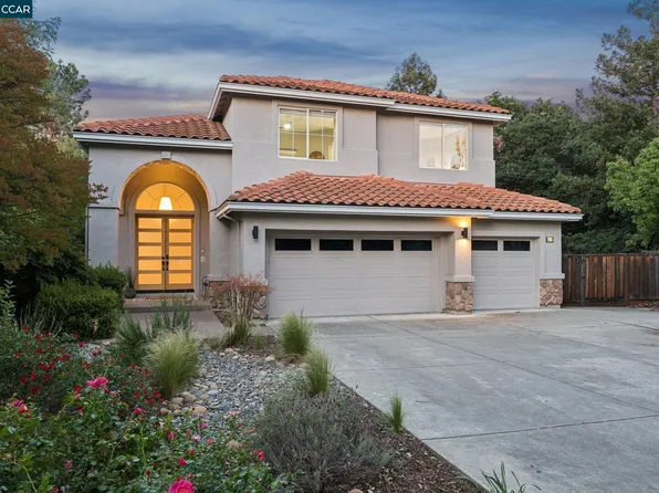 116 Castle Rock Ln, Walnut Creek, CA 94598
