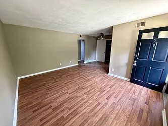 3300 Robin Rd — Photo 3