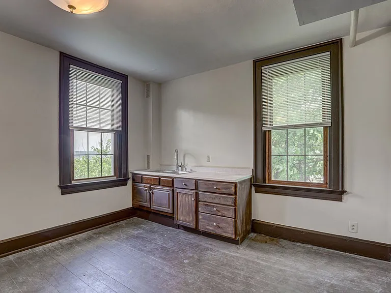 111 Gage St #2 — Photo 5