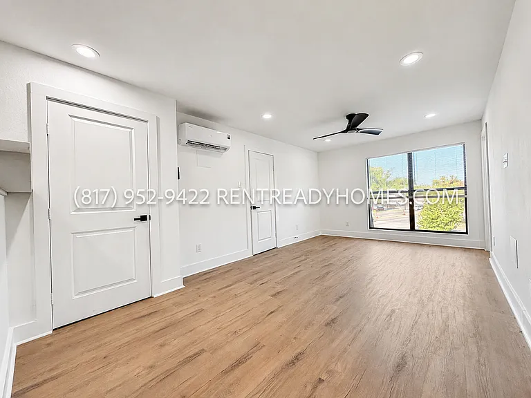1510 W Jefferson Blvd #203 — Photo 7