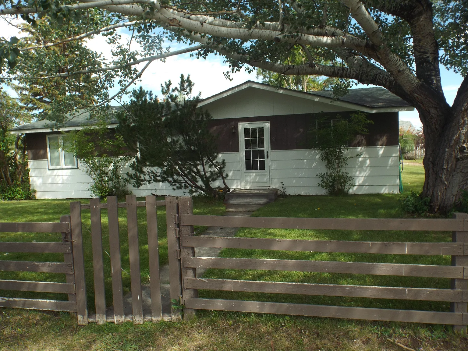 860 Tenneson Rd — Photo 1