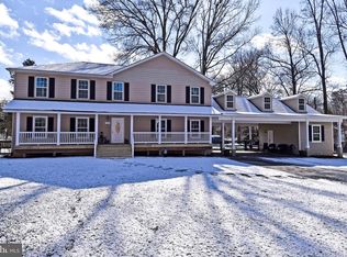 7233 Beverly St, Annandale, VA 22003