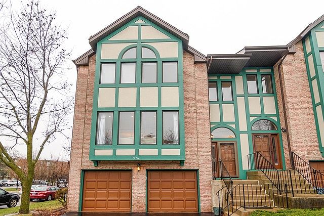 1st image of 976 W Essex Pl