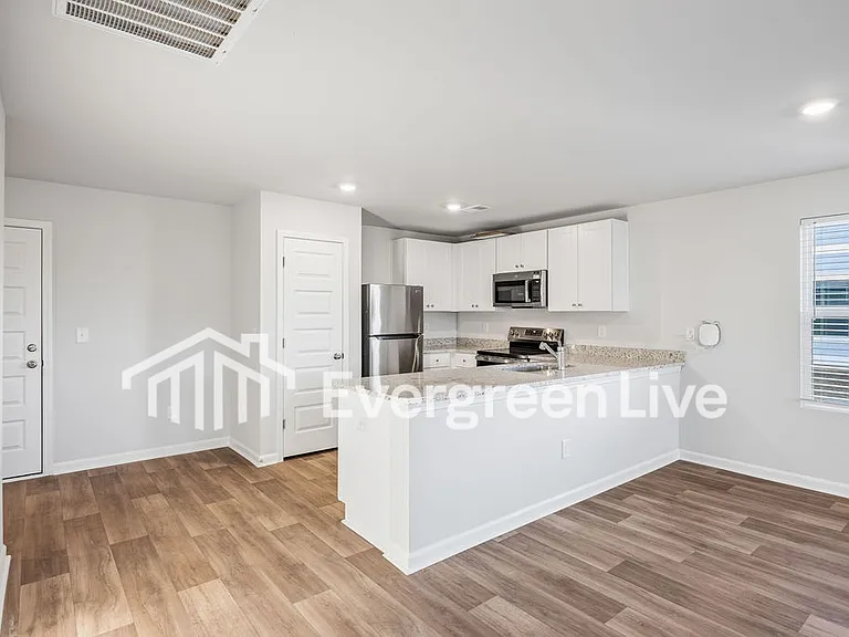 1708 King Oaks Loop — Photo 7