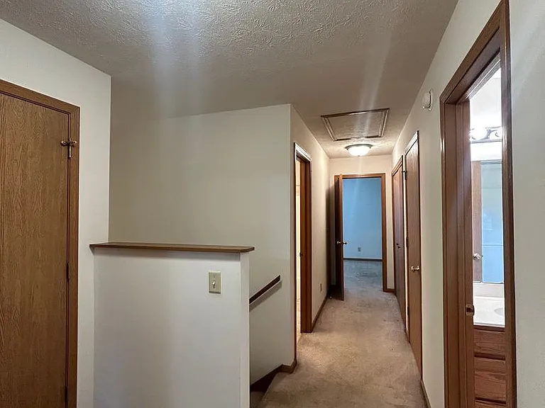 2714 Wyndham Ct — Photo 10