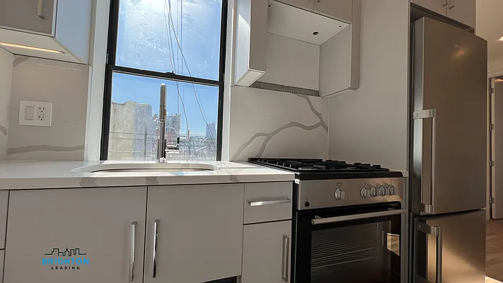 Rented by Brighton Management | media 8