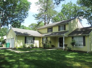 2524 Huckleberry Rd, Manchester, NJ 08759