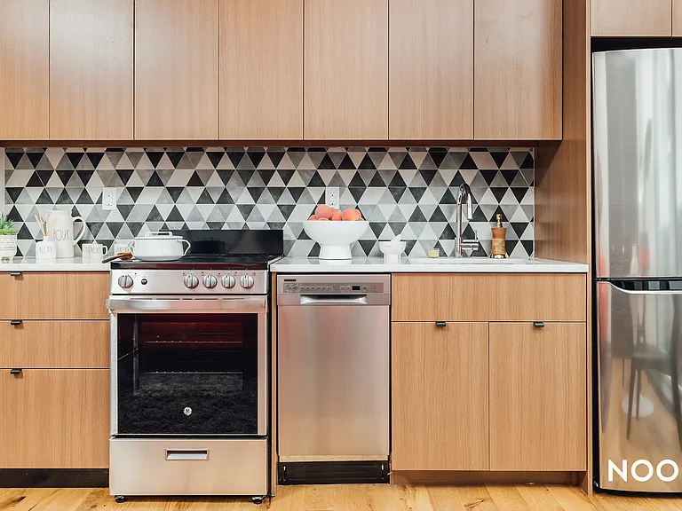 1270 New York Ave #4D — Photo 3