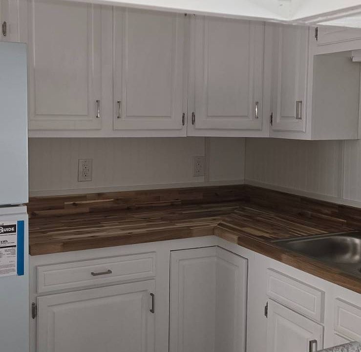2nd image of 717 S Spring St #3