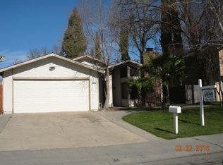 1525 Woodridge Oak Way, Sacramento, CA 95833