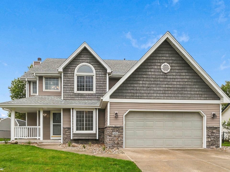 1st image of 508 3rd Ave NW
