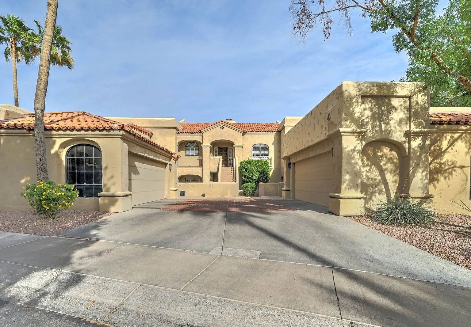 2 bed, 2.5 bath, 1488 sqft, $3,500 — Photo 1