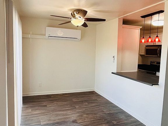 4th image of 1286 N Mollison Ave #10