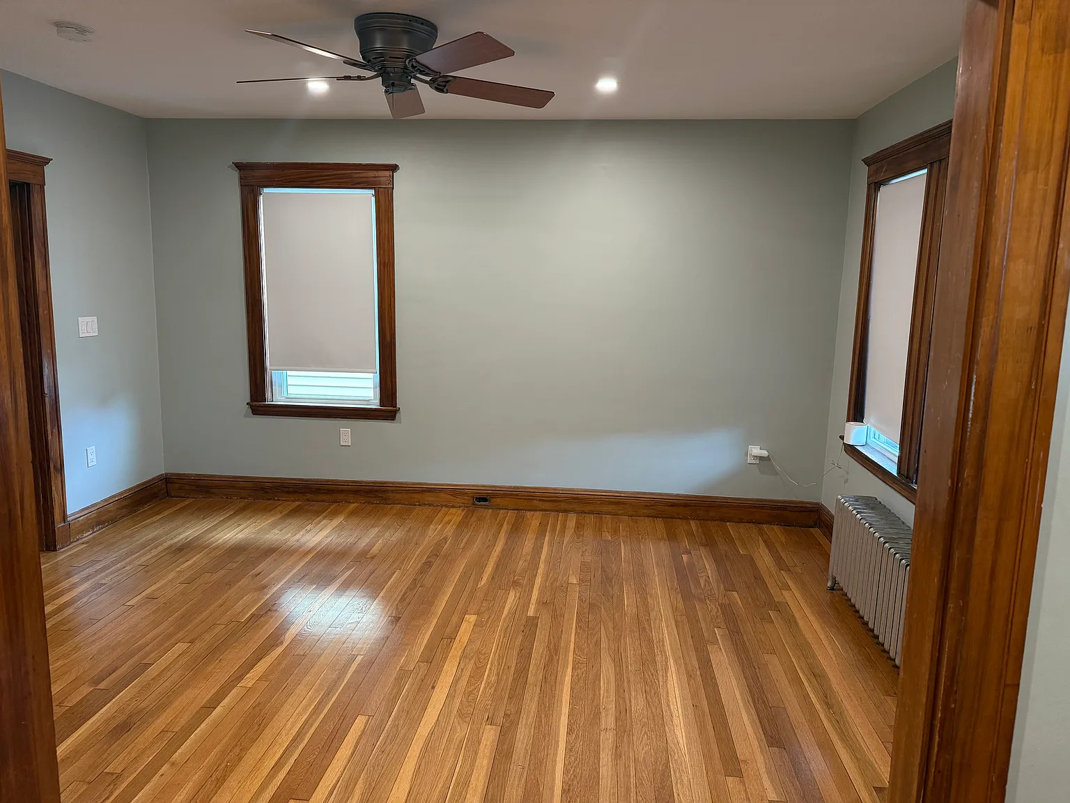 2 bed, 1100 sqft, $3,100 — Photo 3