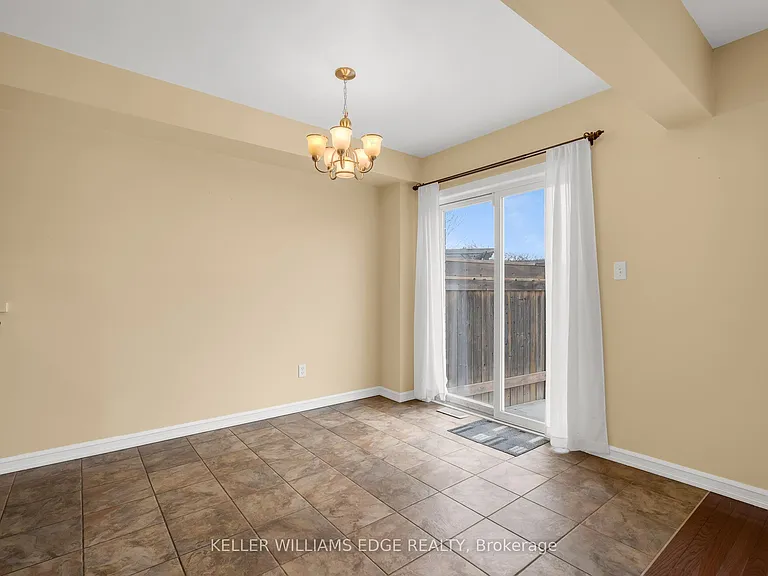76 Cedarville Dr — Photo 2