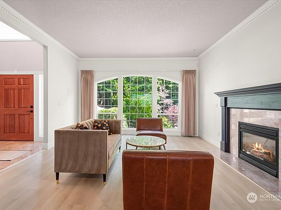 4th image of 173 Upland Drive