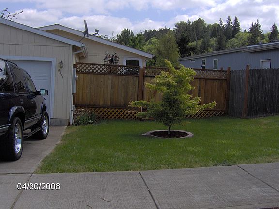 Rt side of house deck