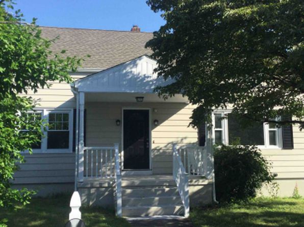 21 Beecher Ave