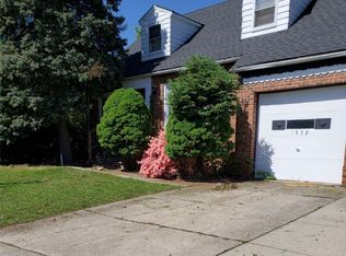 1532 Luxor Rd, East Cleveland, OH 44118