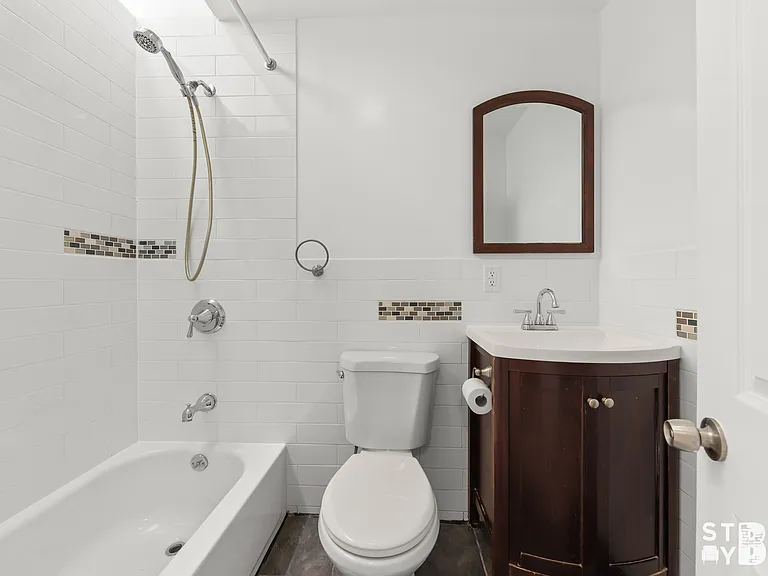 912 Putnam Ave #3 — Photo 11