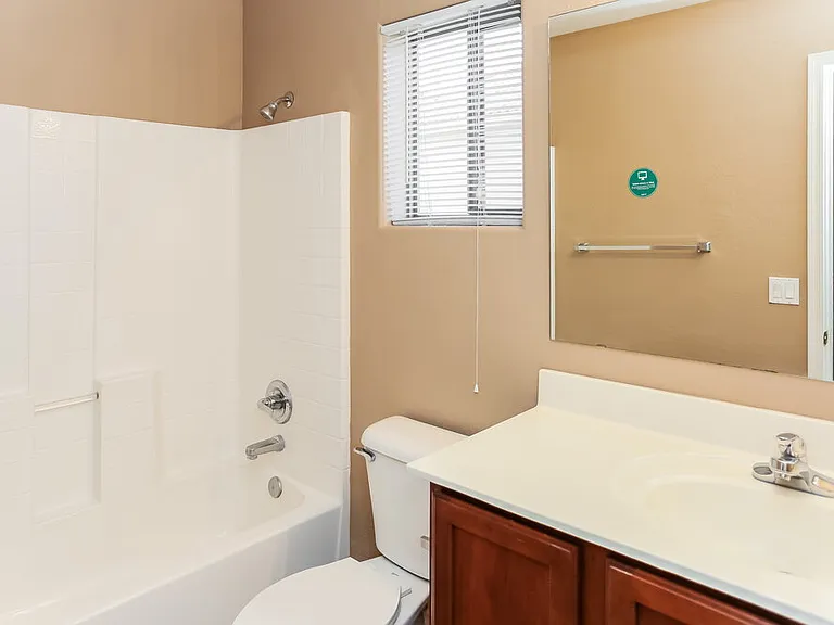 6830 S 44th Ln — Photo 16