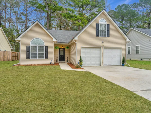 1928 High Meadow St, Johns Island, SC 29455