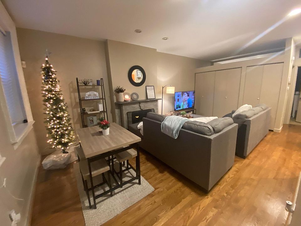 Living and dining area