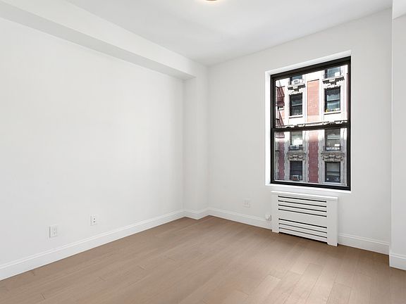 5th image of 915 W End Ave Unit 201