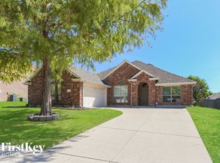 1104 Devonshire Dr, Glenn Heights, TX 75154