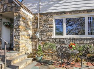 20 Valley Rd, White Plains, NY 10604