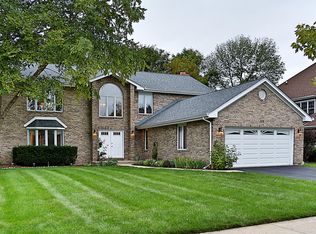 328 N Westminster Dr, Palatine, IL
